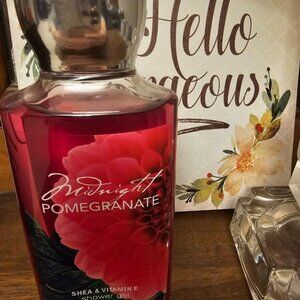 NEW Bath & Body Works Midnight Pomegranate shower gel BBW